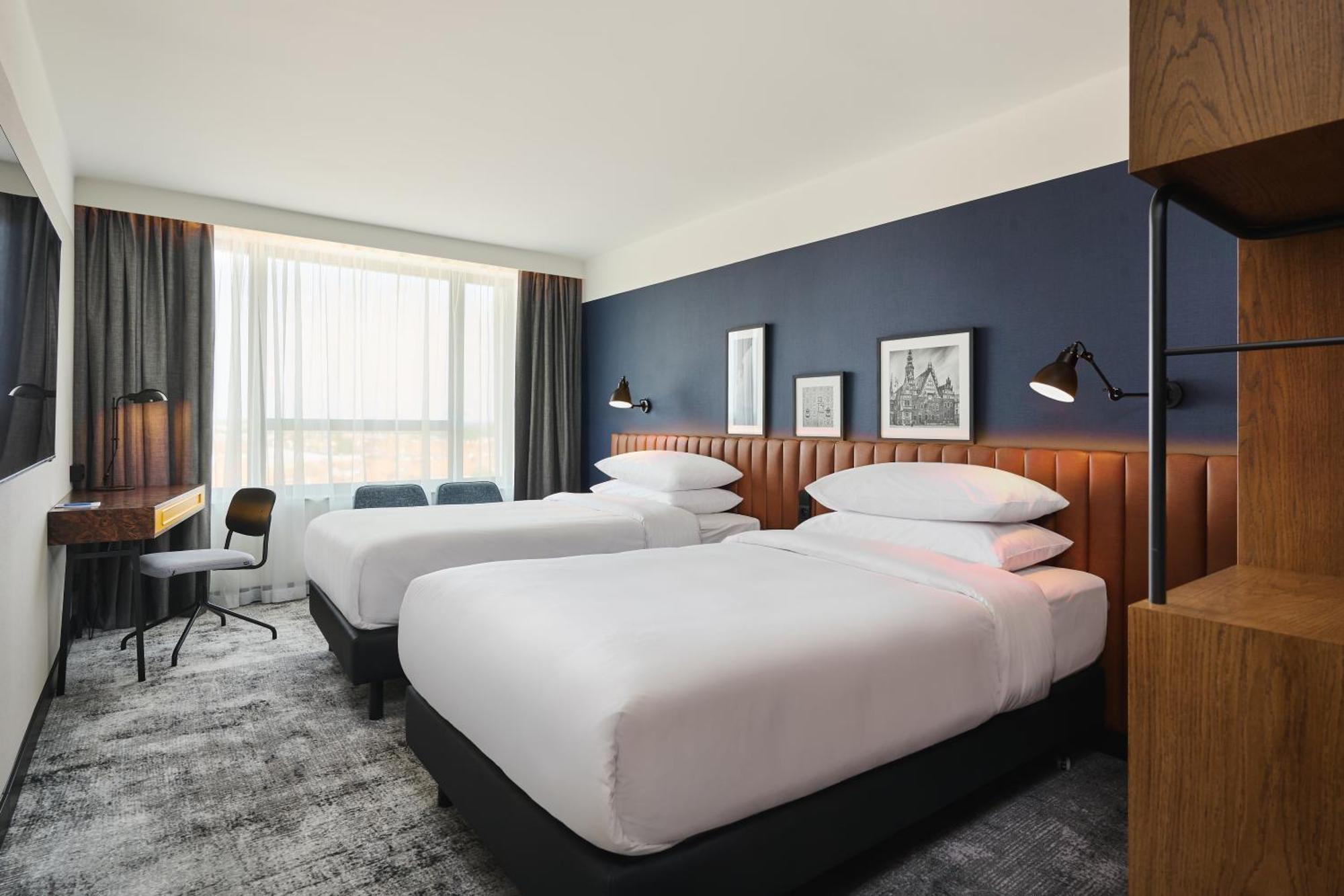 Four Points By Sheraton Wrocław Extérieur photo